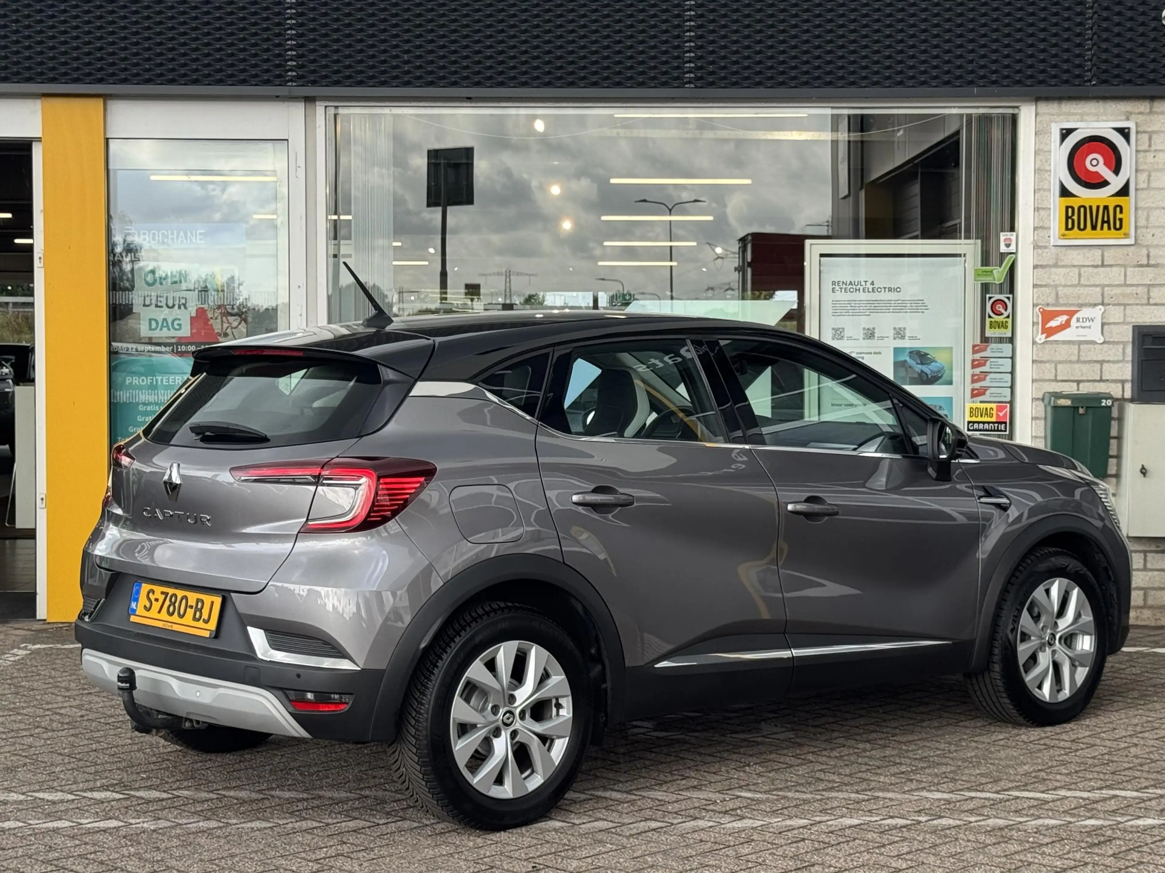 Renault Captur 1.3 TCe 140 Intens | NAP | Trekhaak | Achteruitrij — photo 2