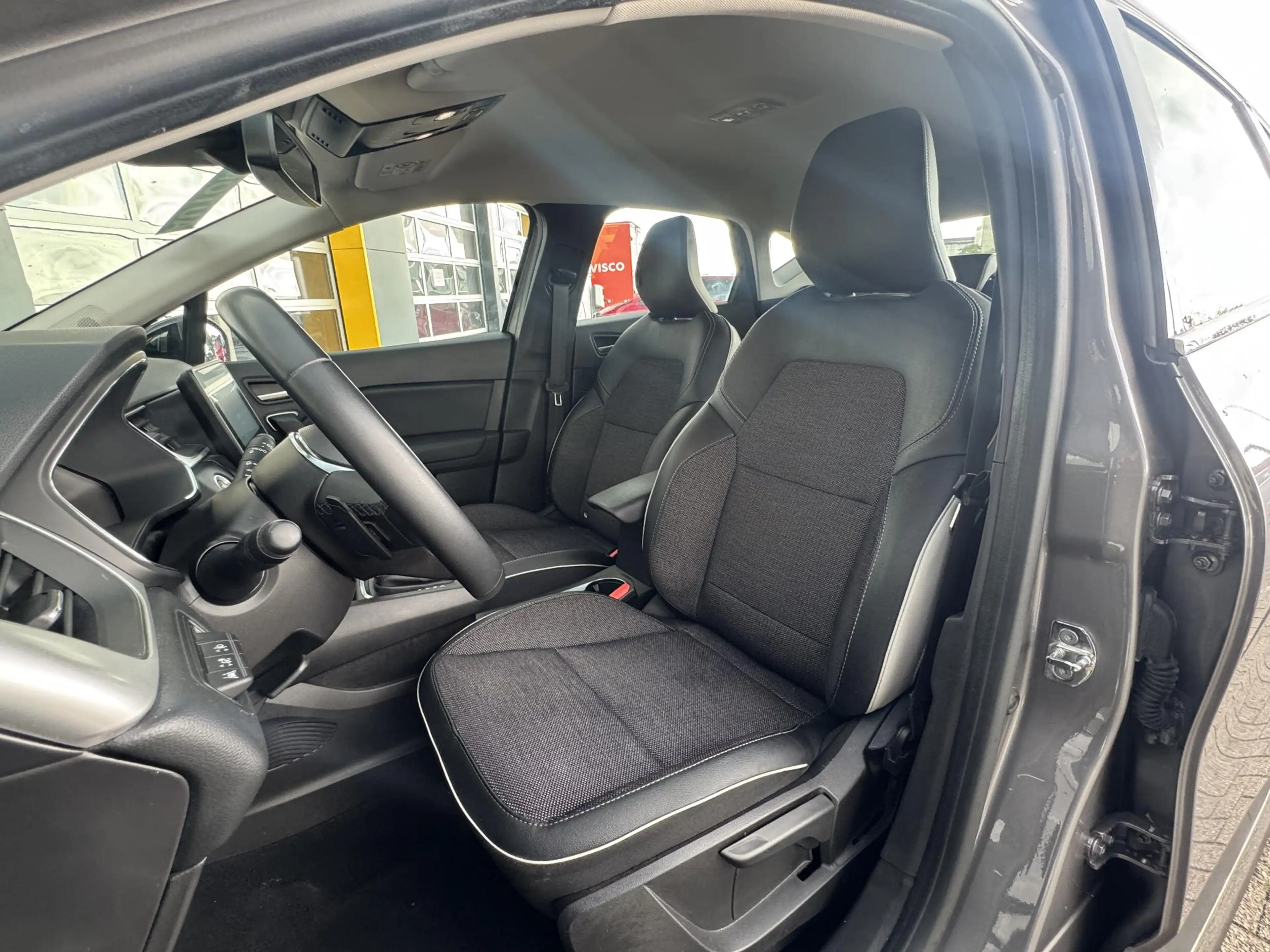 Renault Captur 1.3 TCe 140 Intens | NAP | Trekhaak | Achteruitrij — photo 4