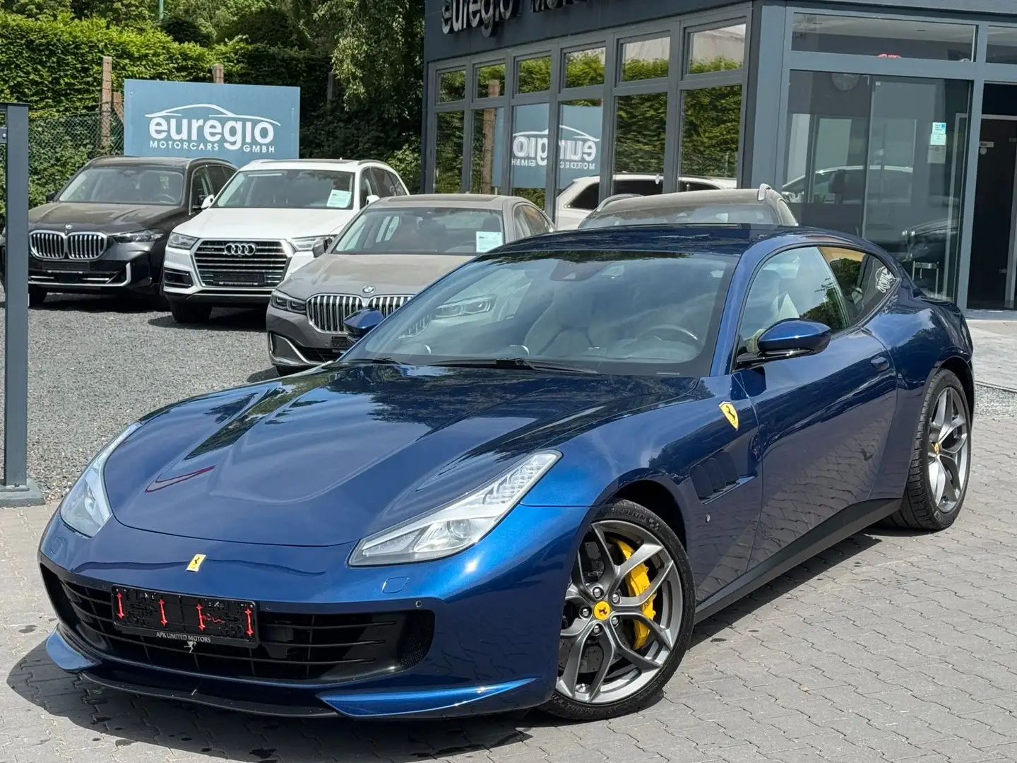 Ferrari GTC4 Lusso 3.9 V8 T DCT /// Azul - 2