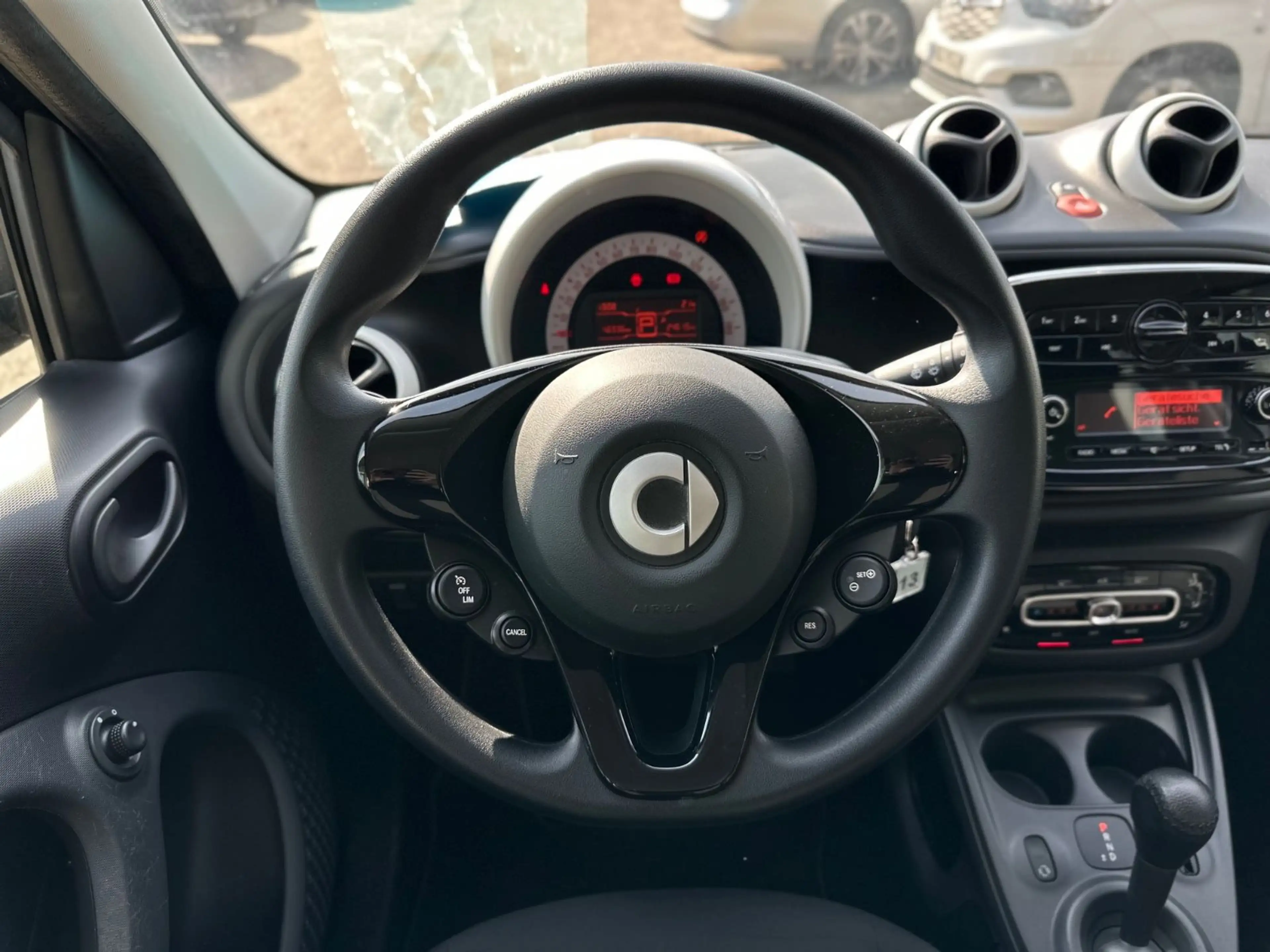 smart forFour forfour 1.0 Basis S/S +SHZ+BT+Allwetter — photo 11