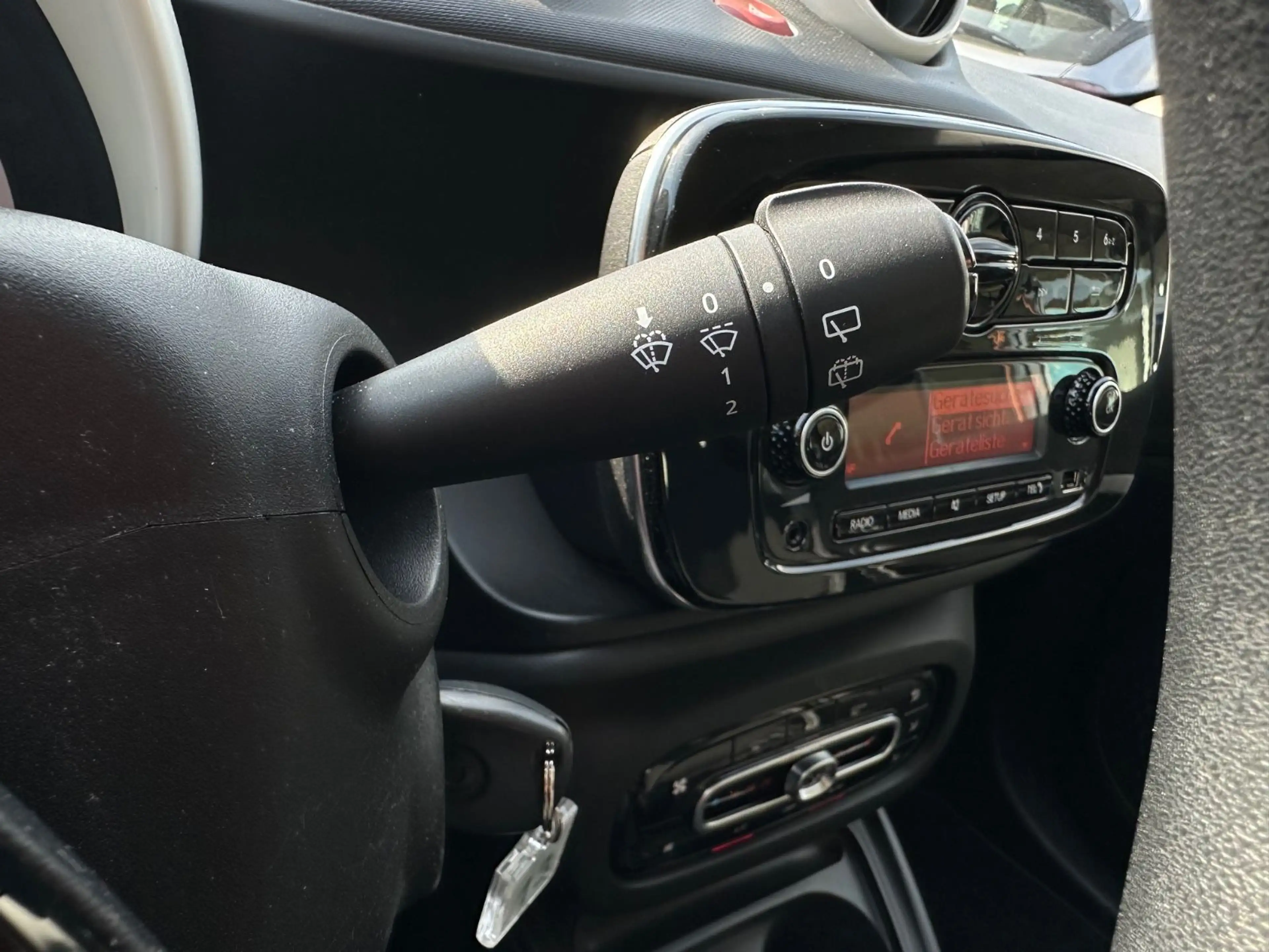 smart forFour forfour 1.0 Basis S/S +SHZ+BT+Allwetter — photo 12