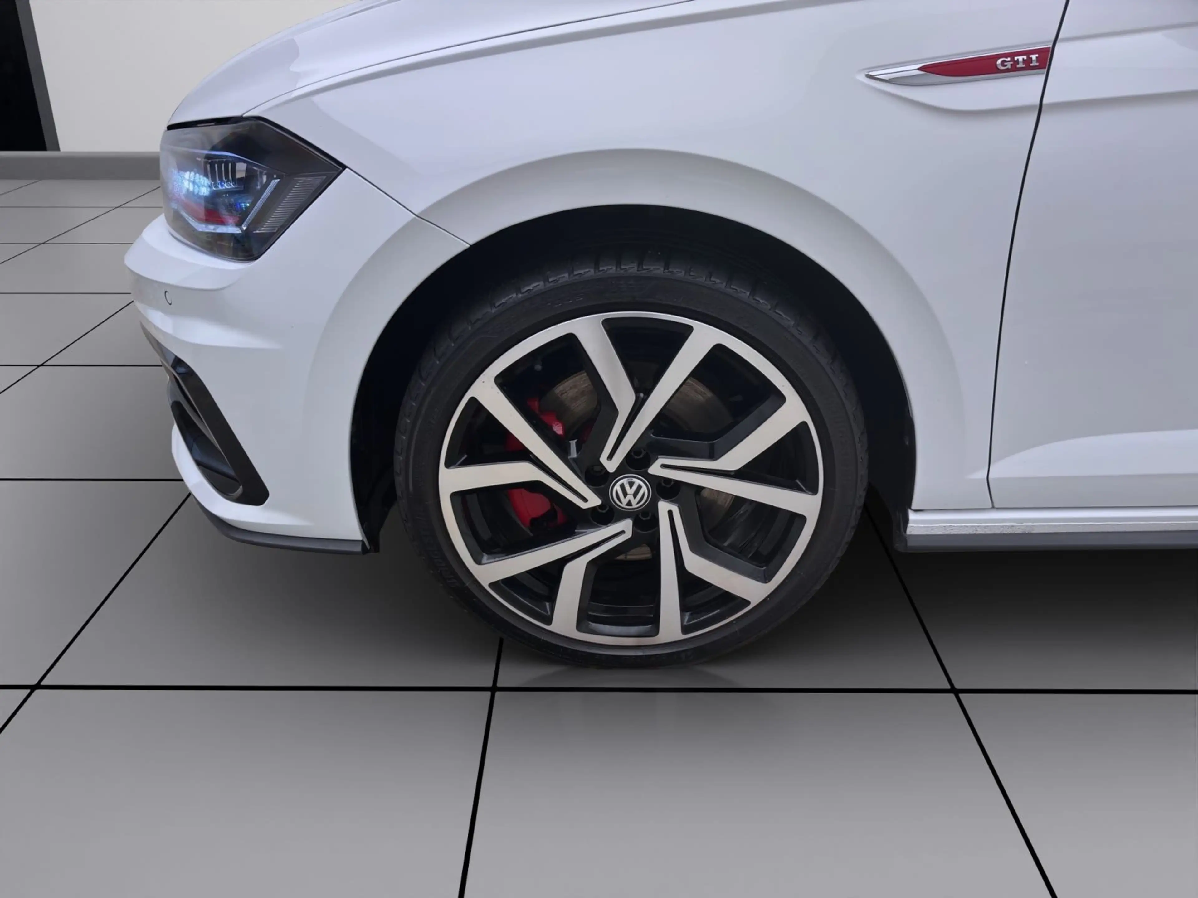 Volkswagen Polo GTI SITZHZG KLIMA PDC LM18 LED — photo 9