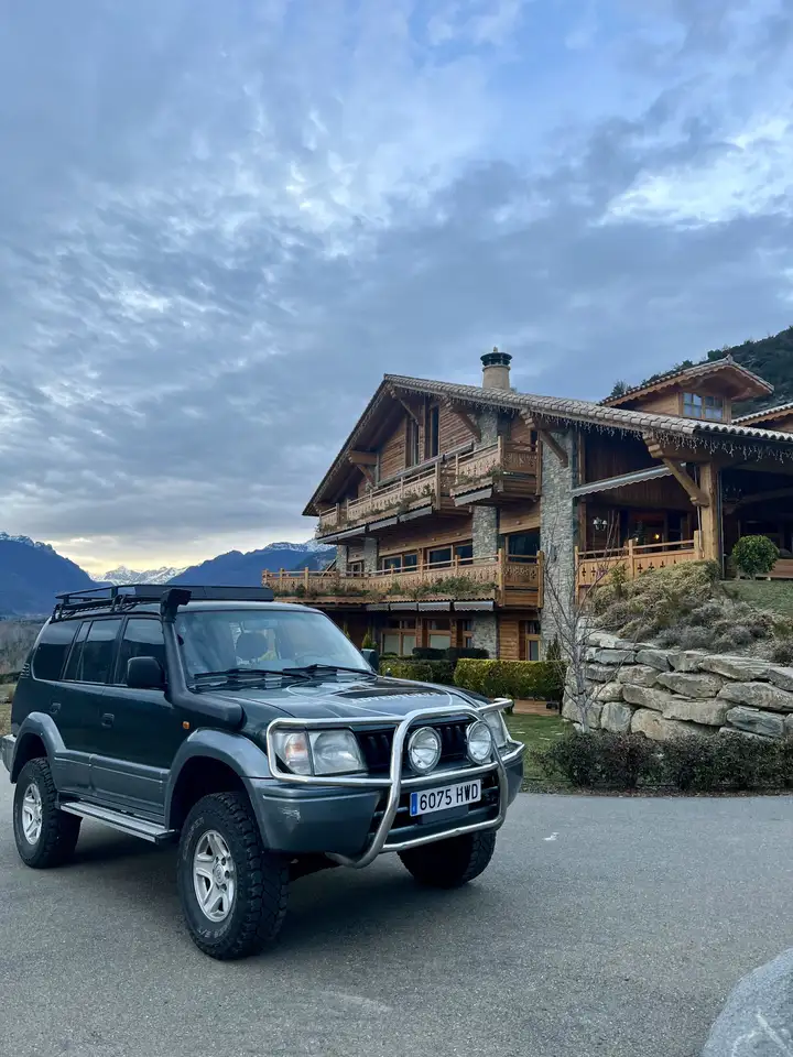 Toyota Land Cruiser XV, foto 3