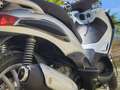 Piaggio Beverly 250 Zilver - thumbnail 3