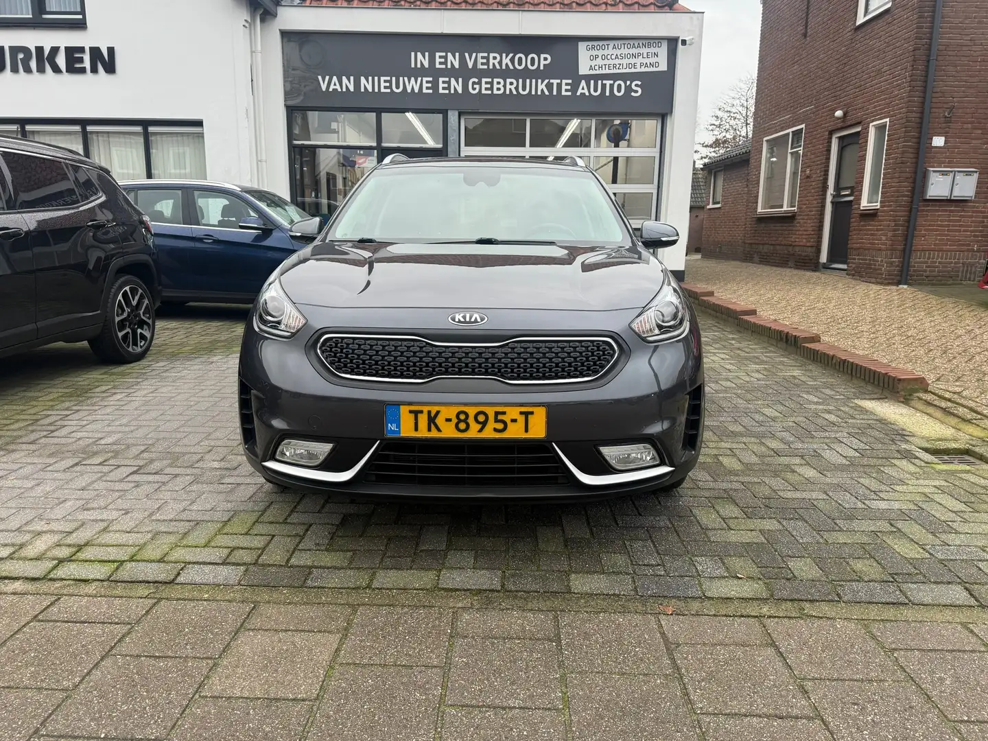 Kia Niro 1.6 GDi Hybrid Design Edition, Panoramadak,Trekhaa Gris - 2