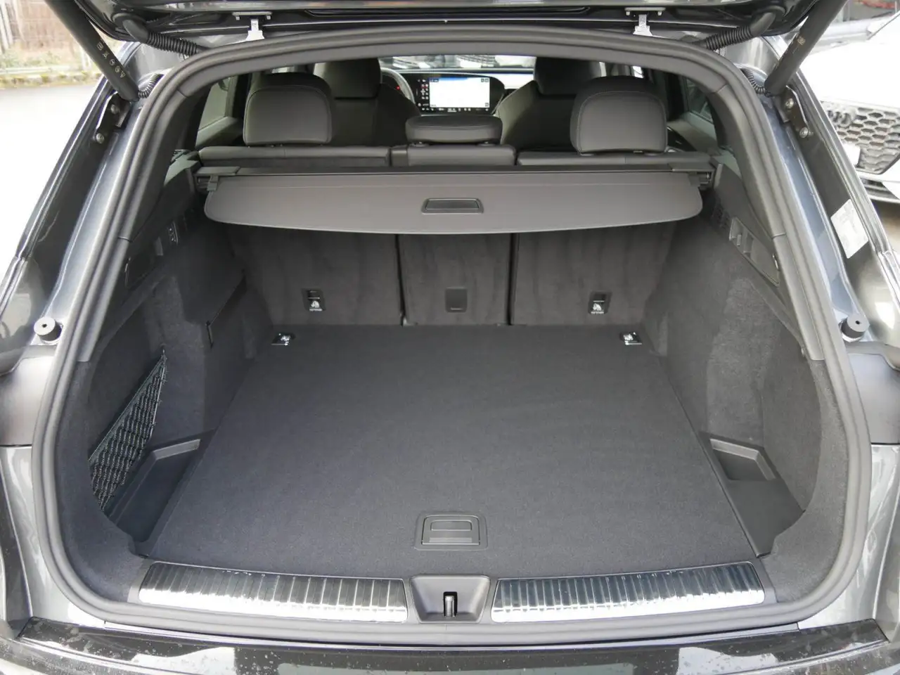 Audi Q5 2.0 TDI quattro S-Line edition one 14