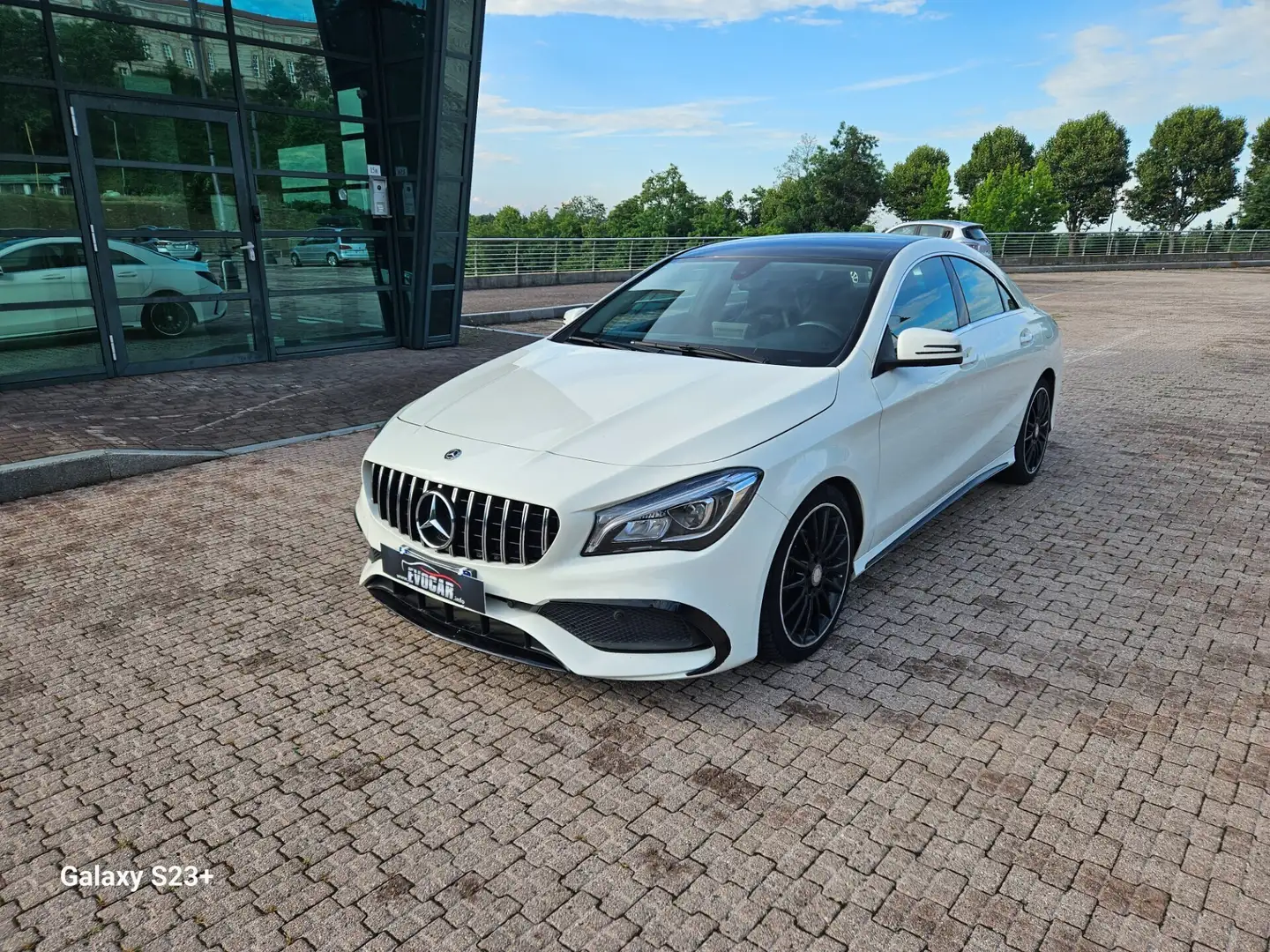 Mercedes-Benz CLA 180 CLA 180 d Premium Bianco - 2