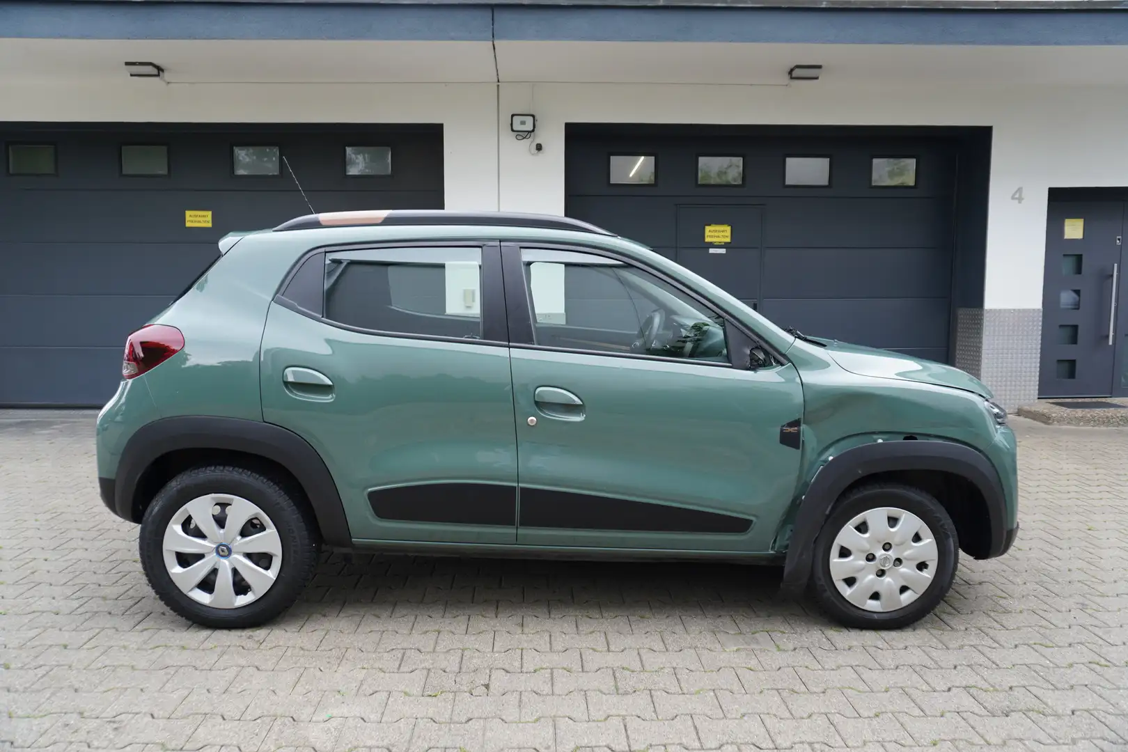 Dacia Spring Electric Extreme LEDER+NAVI+KAMERA+TEMPOMAT+PDC Groen - 2