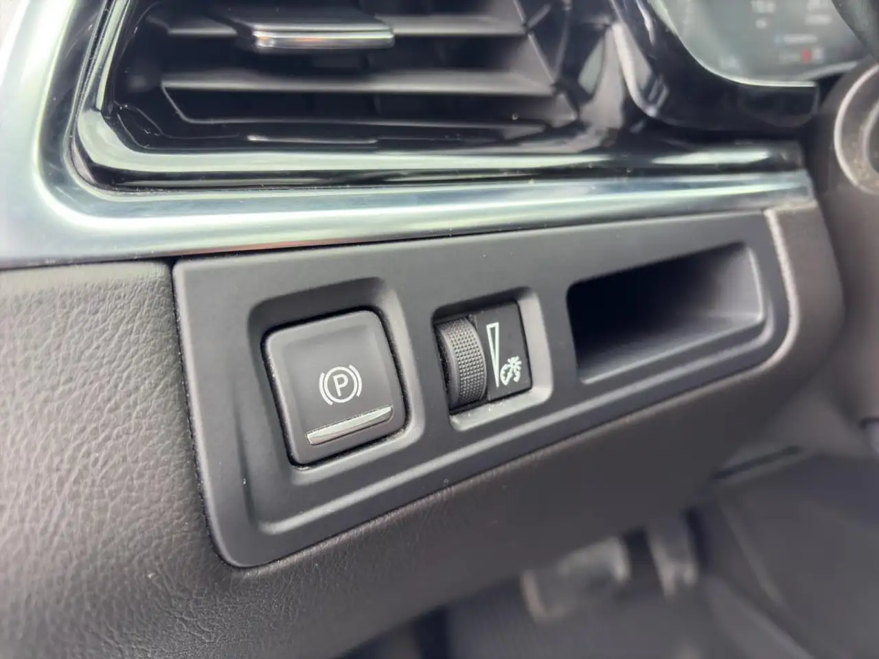 Cadillac XT6 снимка Cadillac XT6
