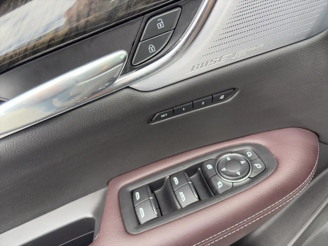Cadillac XT6 снимка Cadillac XT6