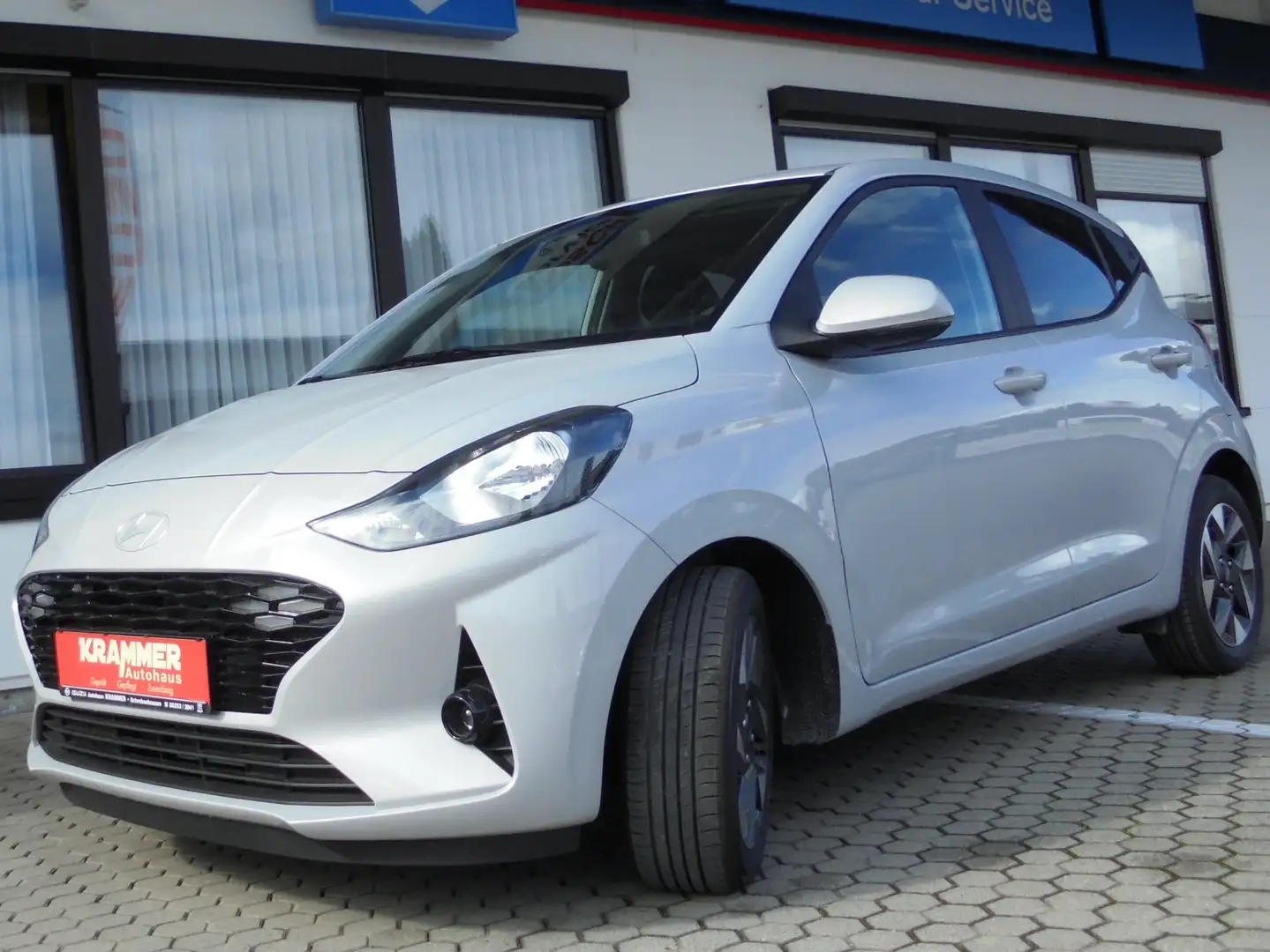 Hyundai i10 i10 1.2 AMT GoPlus Grau - 1