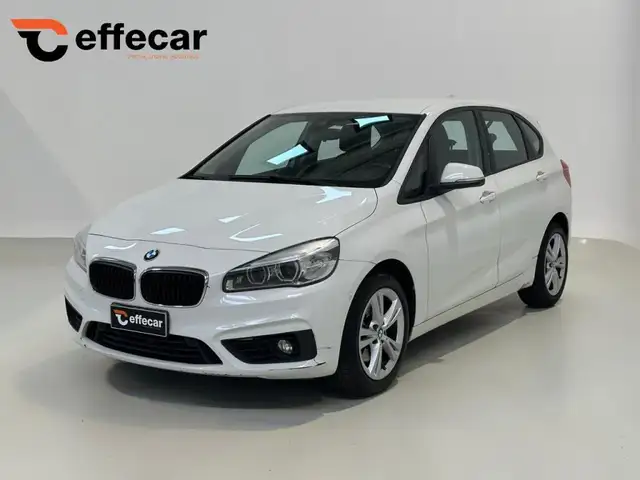 BMW 220 i Active Tourer Advantage