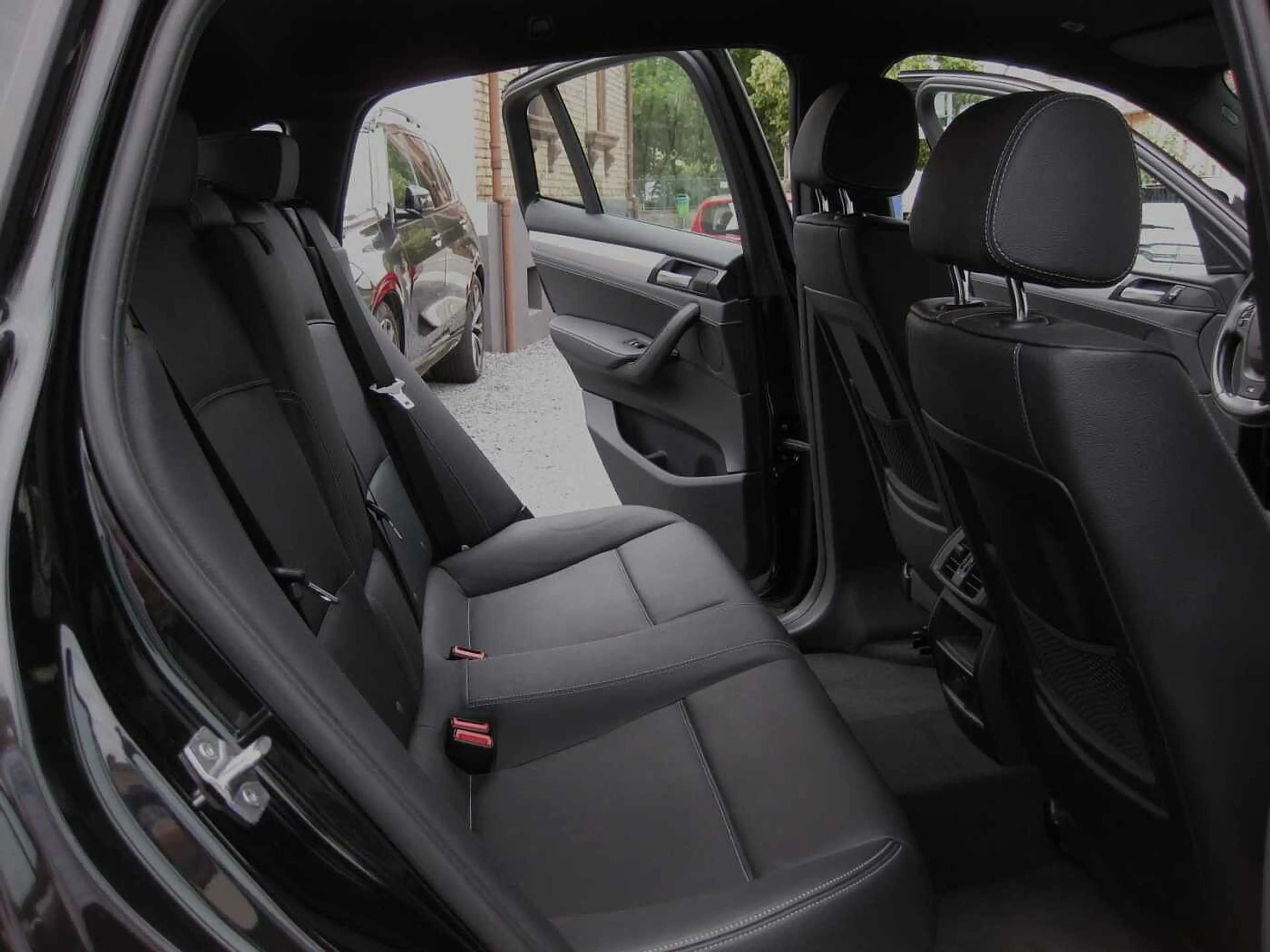 BMW X4 xDrive20d Aut. M Sportpaket gepflegt — photo 8