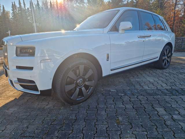 Imagine Rolls-Royce Cullinan