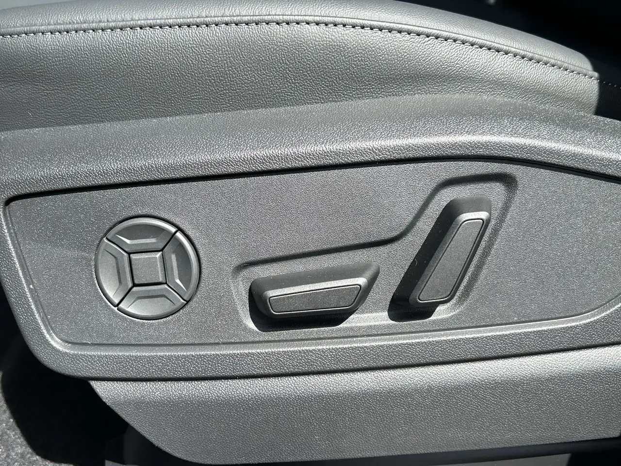 Audi Q5 снимка Audi Q5