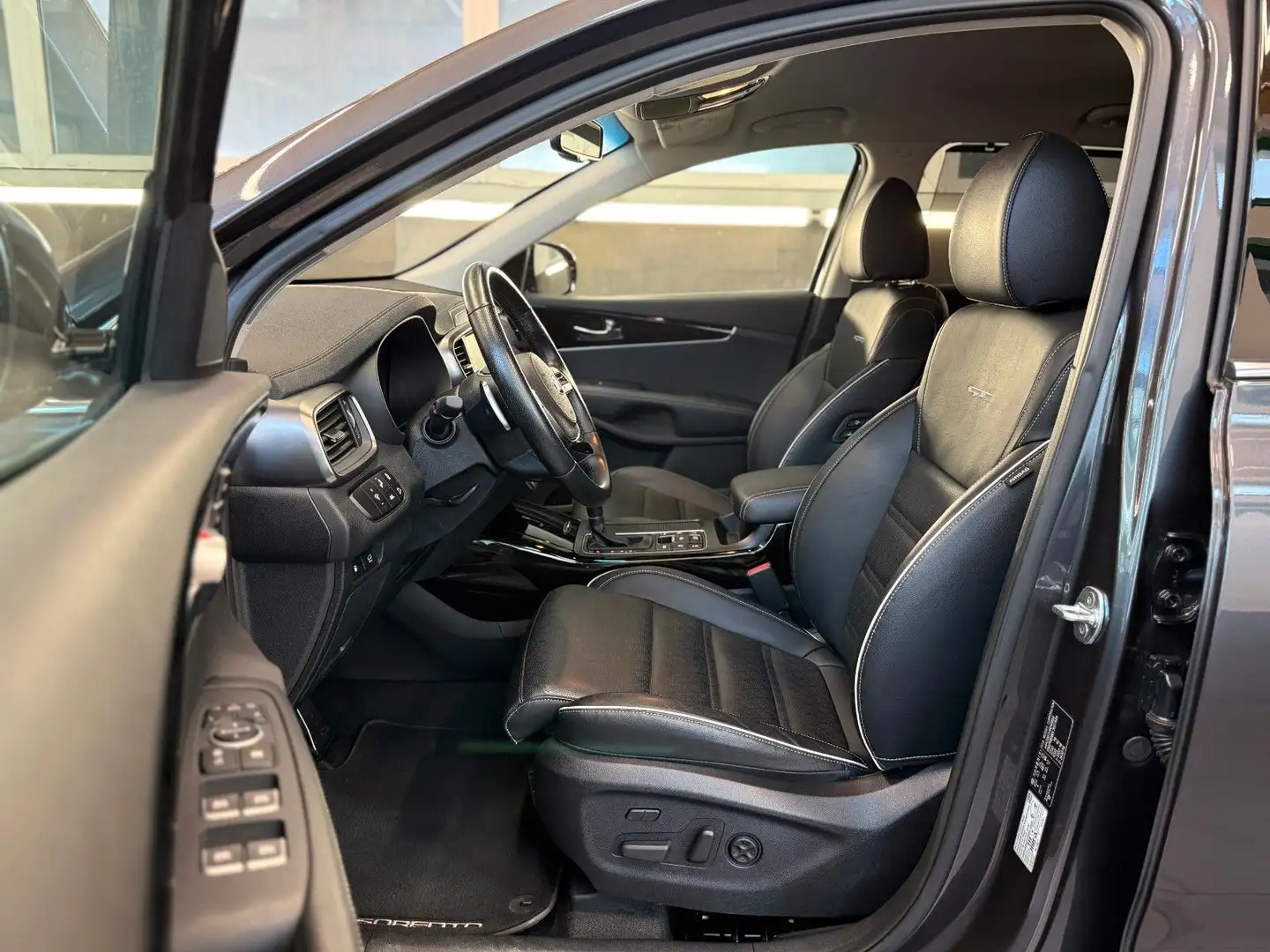 Kia Sorento GT-Line 4WD 360 LEDER NAVI LHZ LED H&K Grau - 2