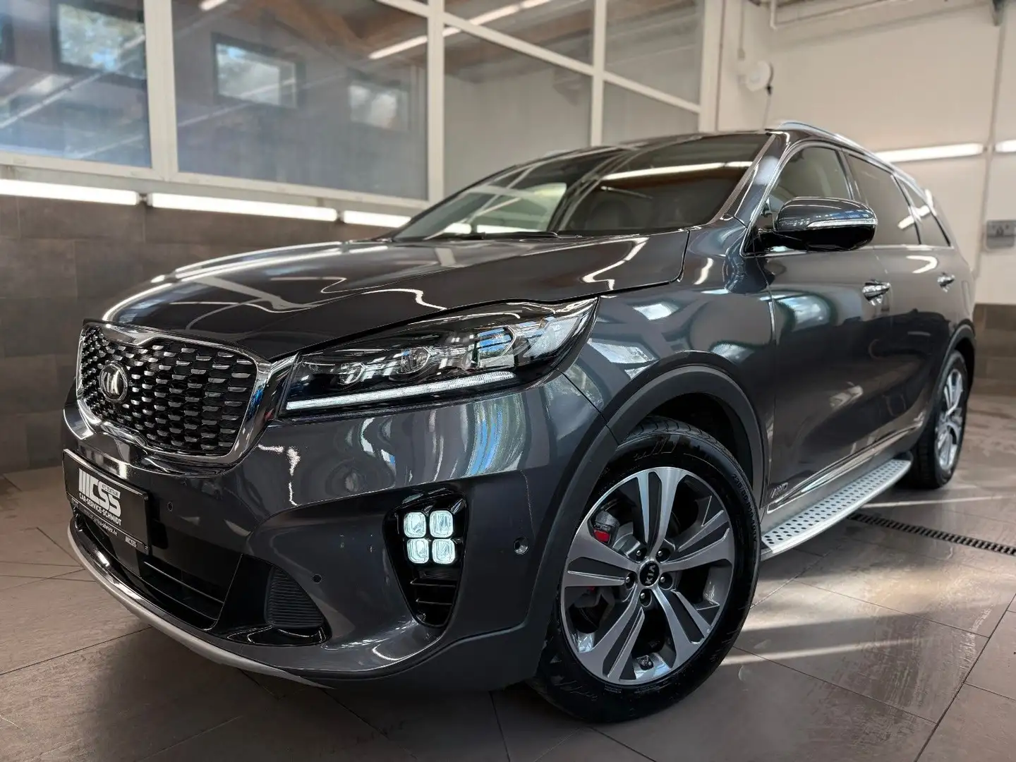 Kia Sorento GT-Line 4WD 360 LEDER NAVI LHZ LED H&K Grau - 1
