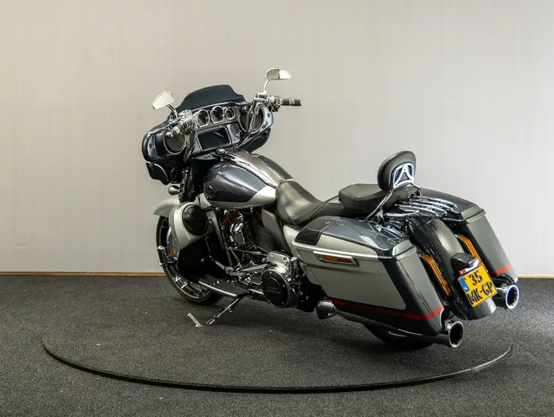 Harley-Davidson Street Glide - foto 7