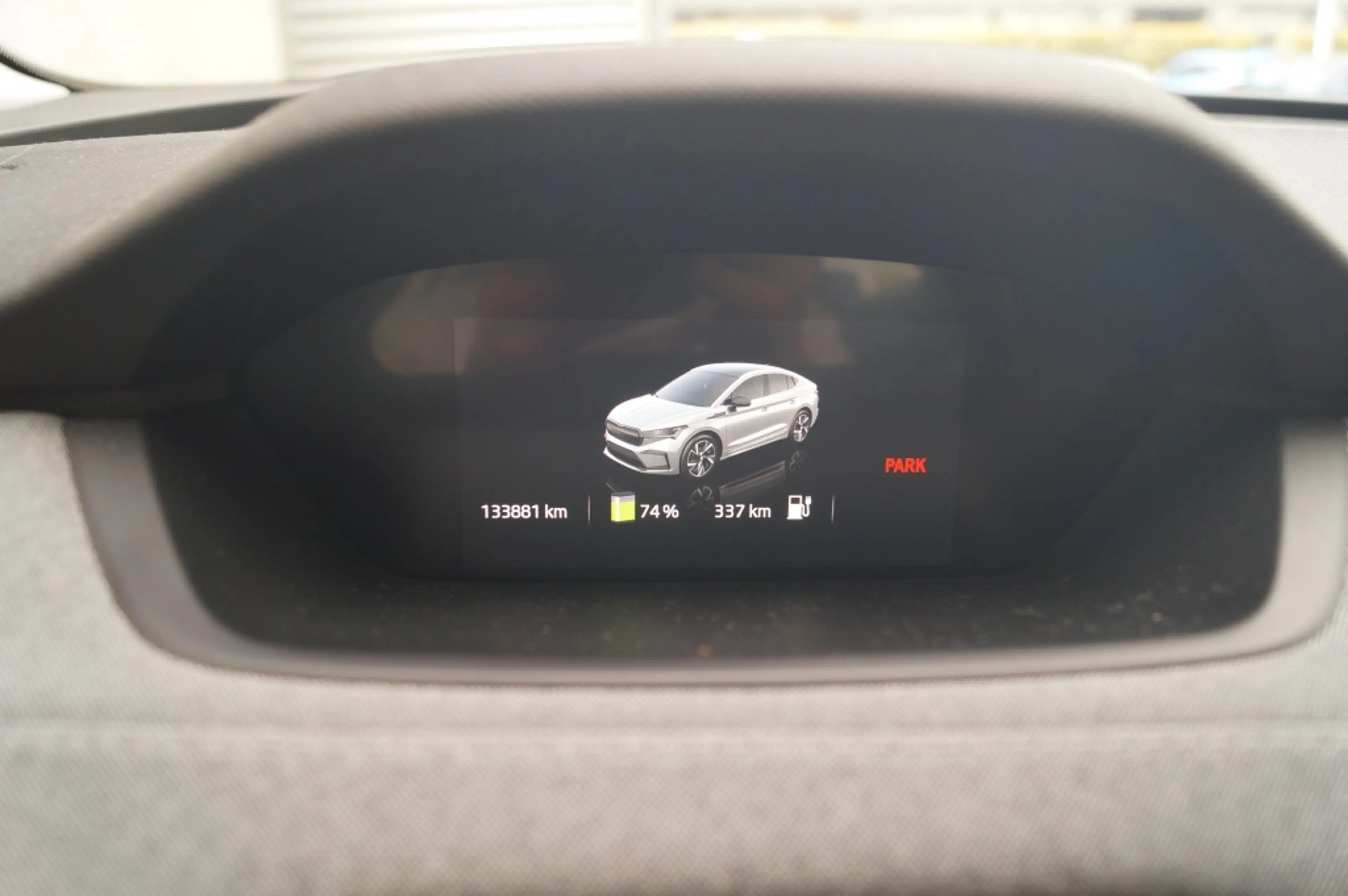 Skoda Enyaq Coupé iV 80 Business Edition -PANO-ECC-LMV-CAM — photo 8