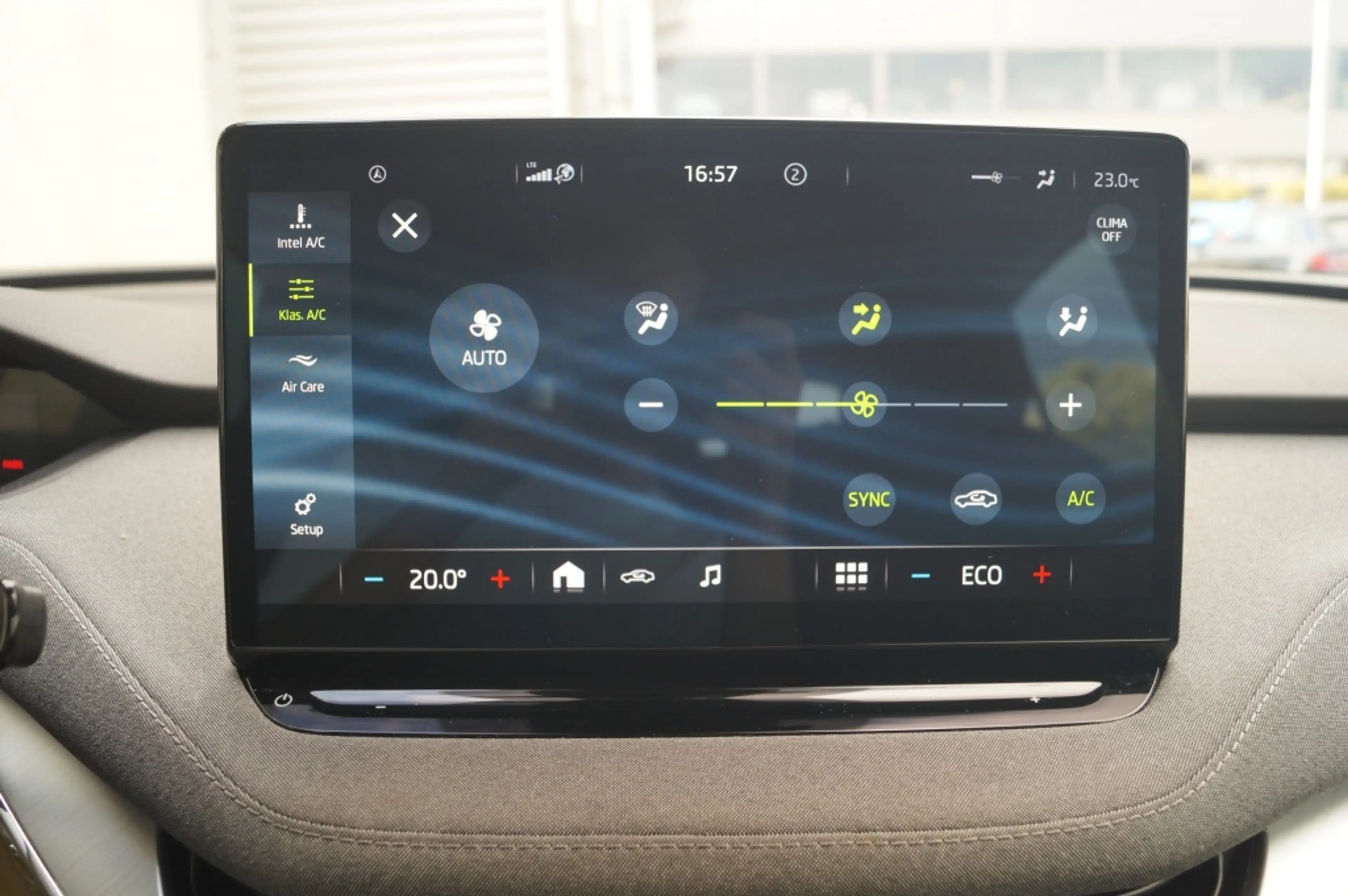 Skoda Enyaq Coupé iV 80 Business Edition -PANO-ECC-LMV-CAM — photo 19