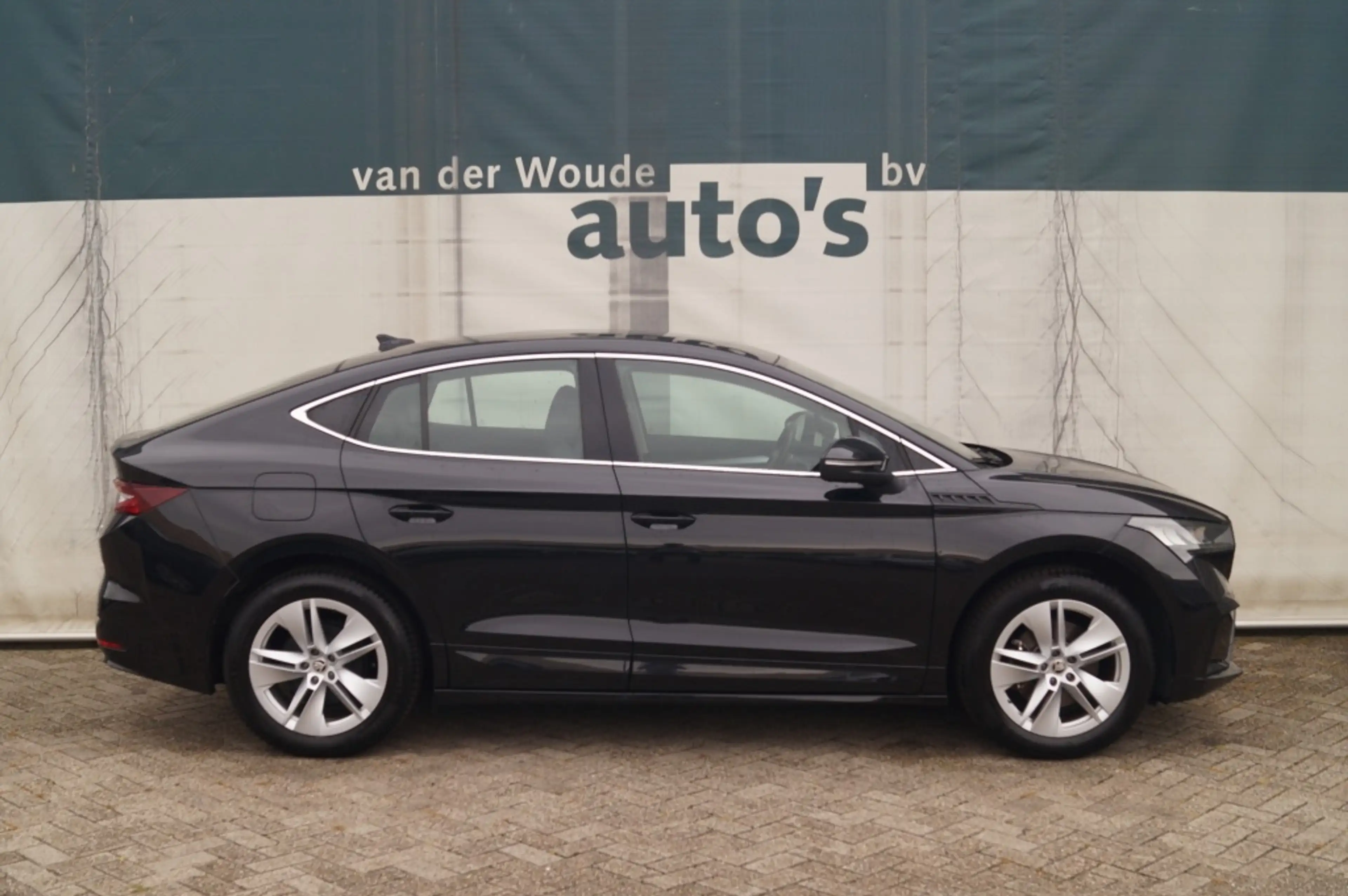 Skoda Enyaq Coupé iV 80 Business Edition -PANO-ECC-LMV-CAM — photo 32