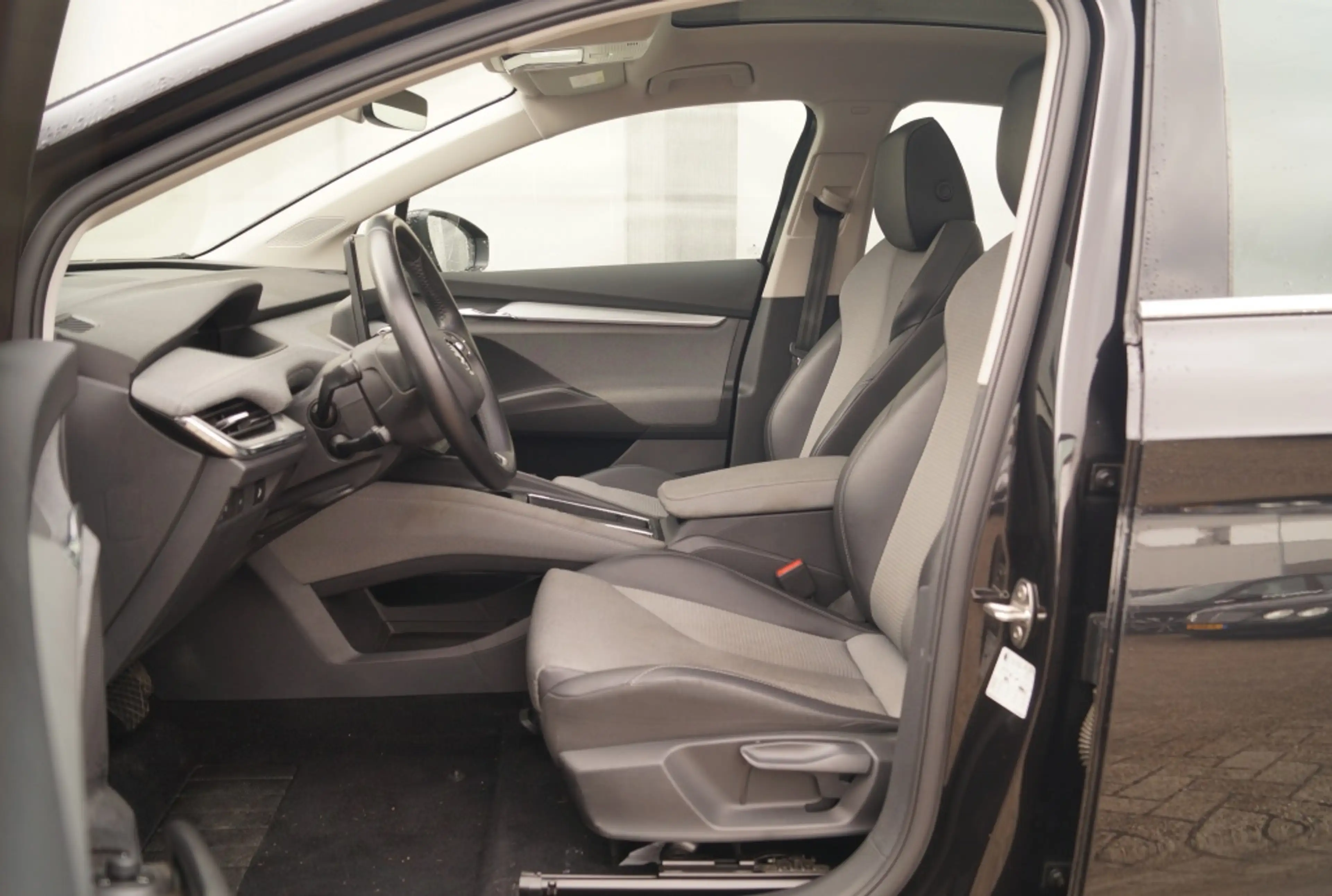 Skoda Enyaq Coupé iV 80 Business Edition -PANO-ECC-LMV-CAM — photo 28