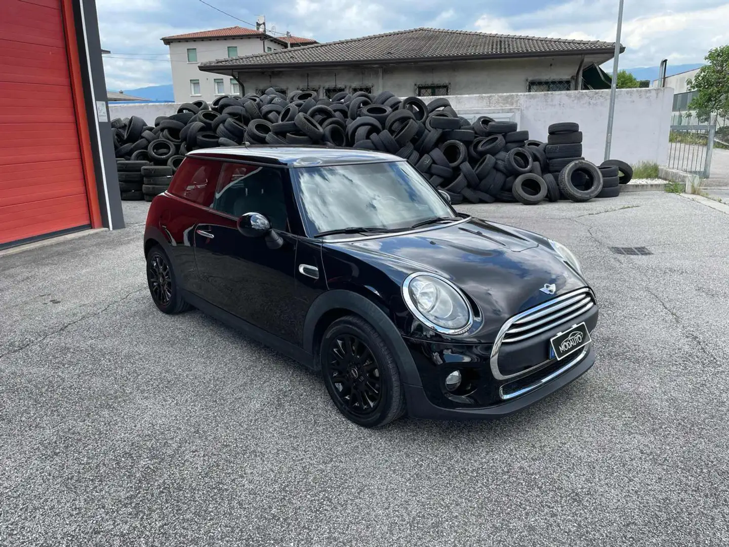 MINI One 1.5 One D Hype OK NEOPATENTATI Fekete - 1