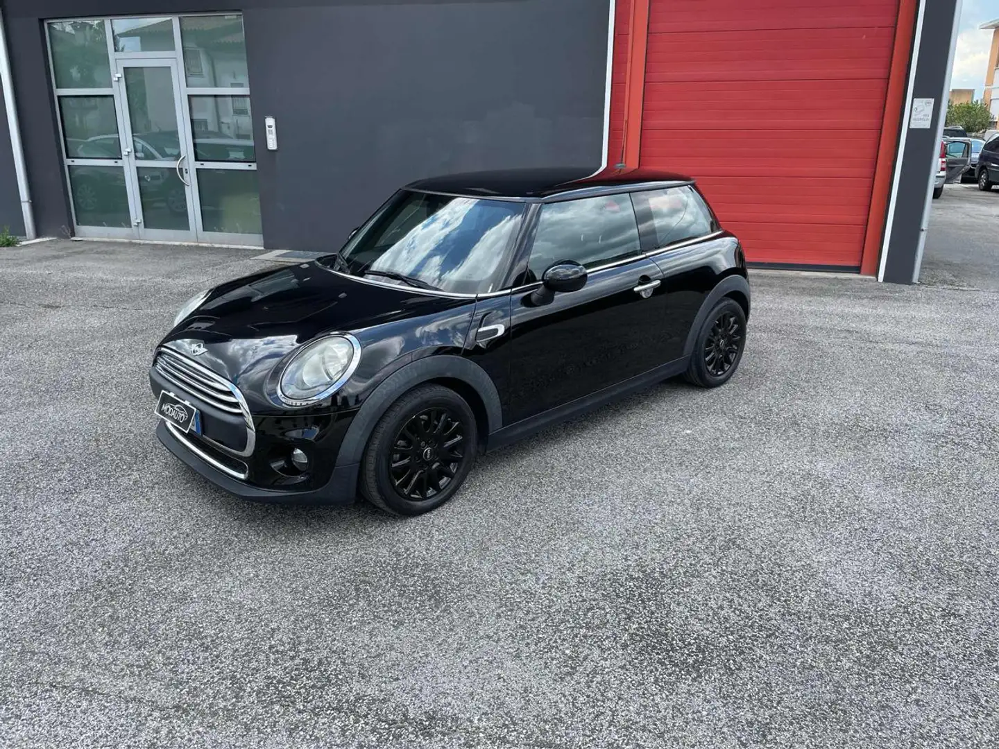 MINI One 1.5 One D Hype OK NEOPATENTATI Fekete - 2