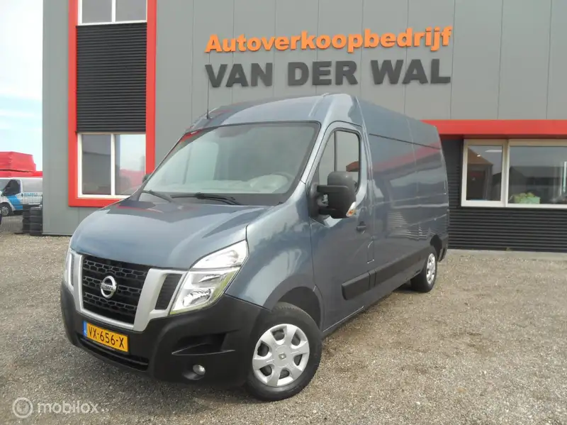 RENAULT Master