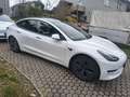 Tesla Model 3 RWD Hinterradantrieb mit AHK und Allwetterreifen - thumbnail 1