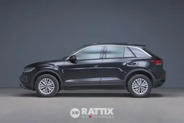 Volkswagen T-Roc view 2