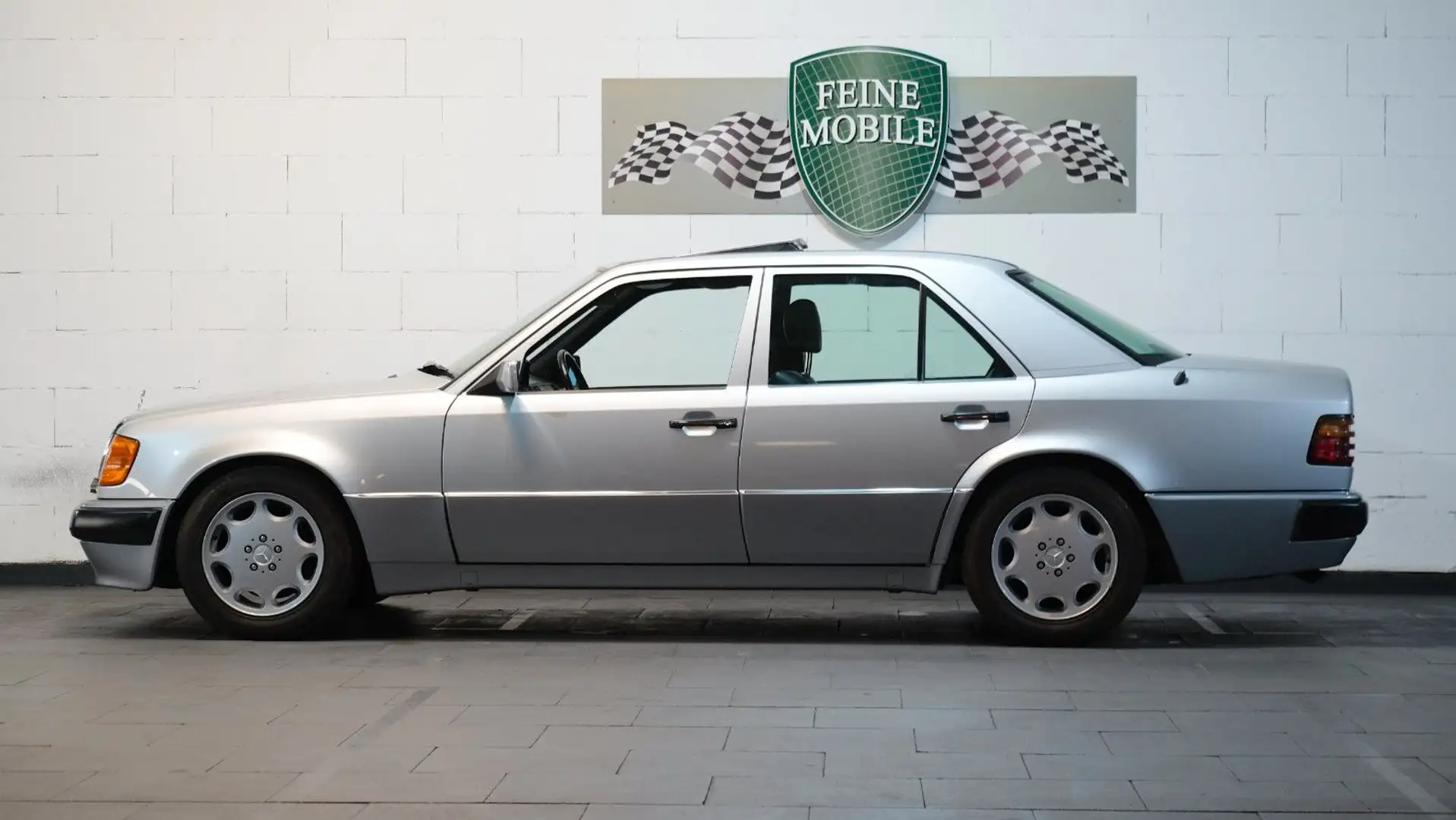 Mercedes-Benz E 500 Silber - 2