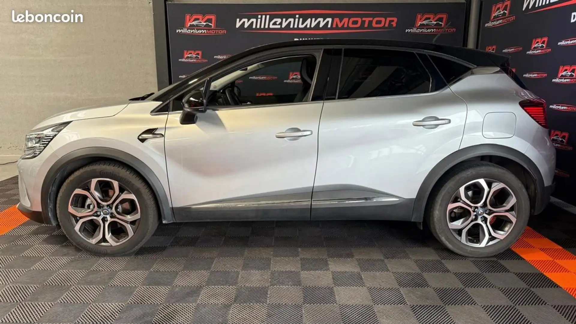 Renault Captur business 1.6 e-tech hybride rechargeable 160 cv bv Grijs - 2