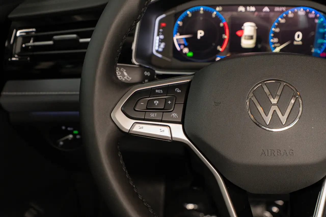 Volkswagen Jetta снимка Volkswagen Jetta