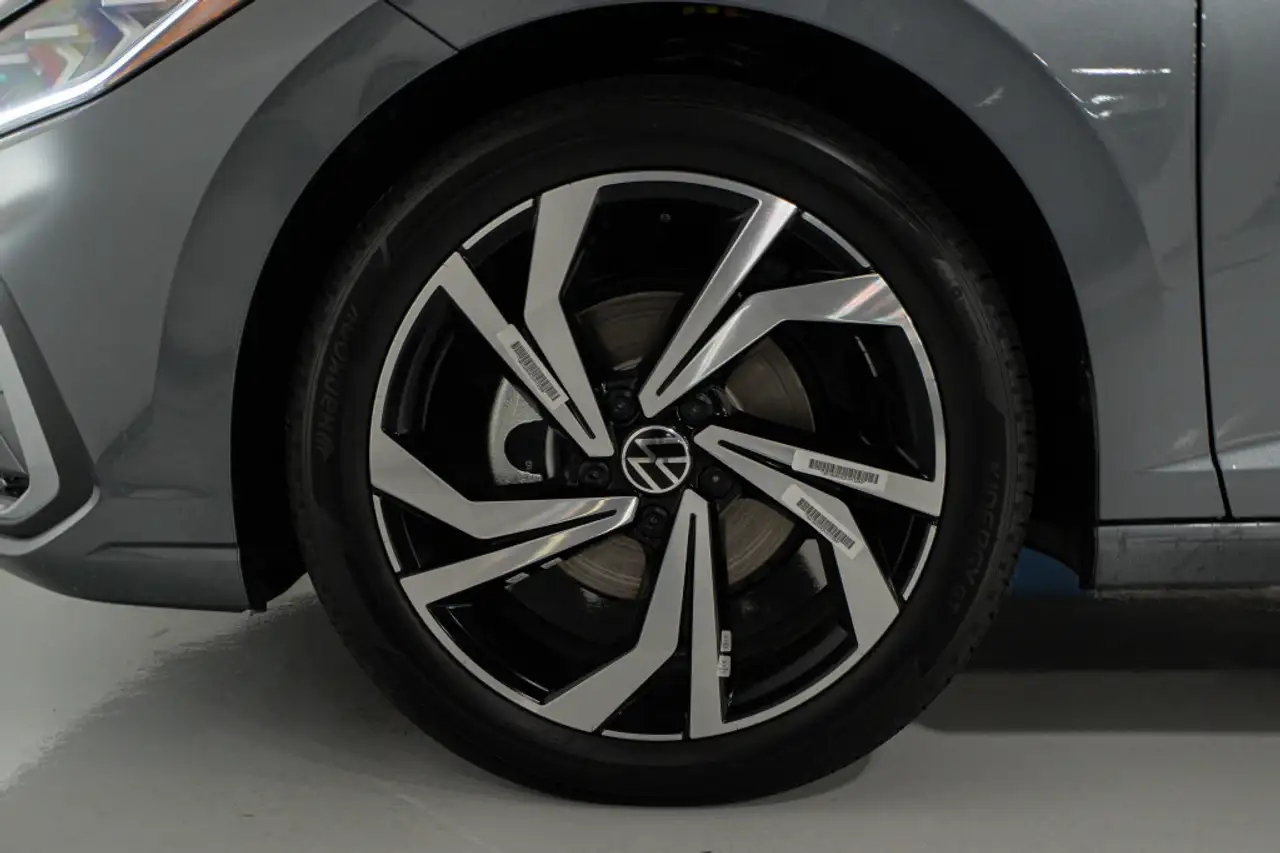Volkswagen Jetta снимка Volkswagen Jetta
