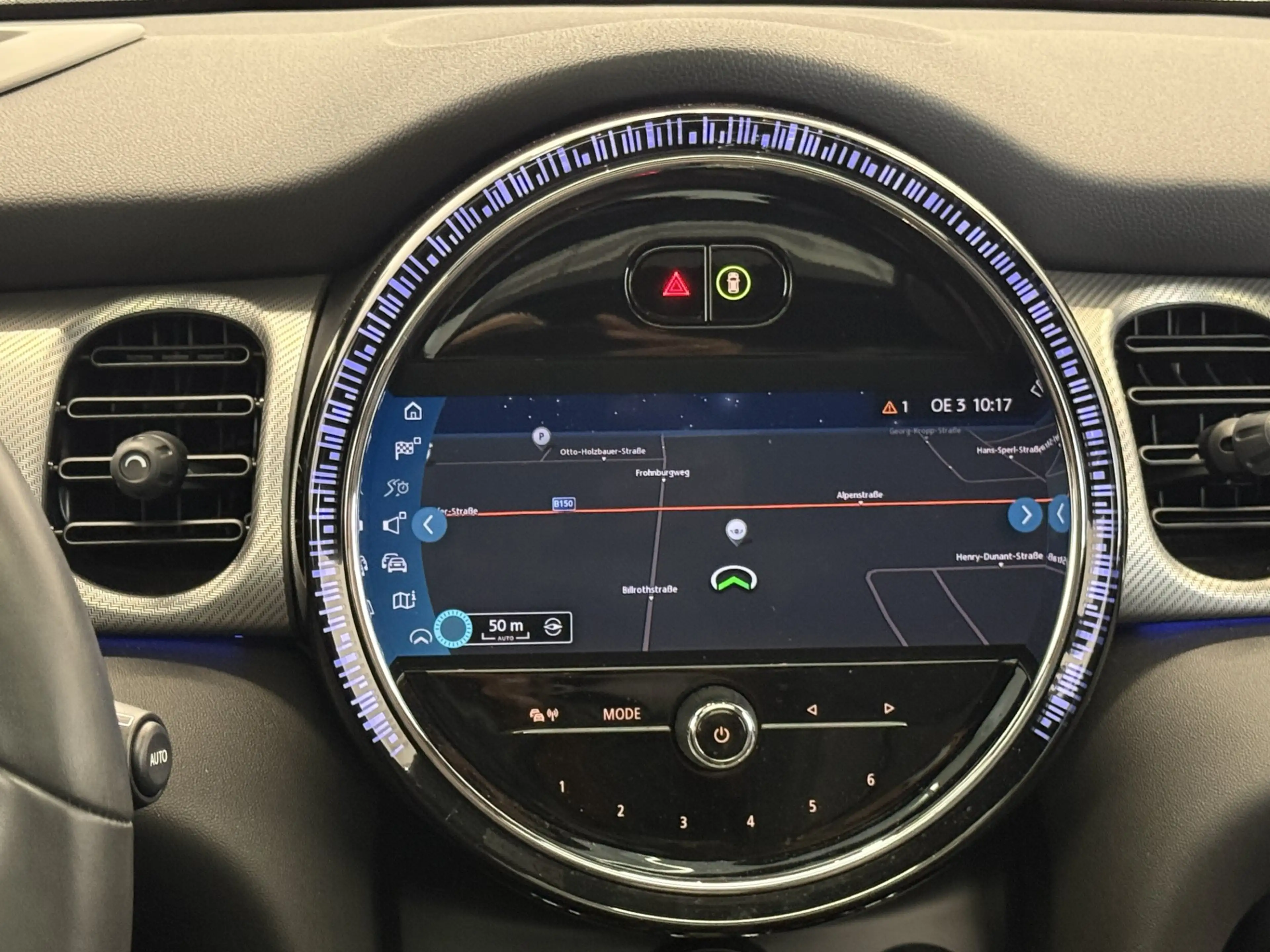 MINI Cooper SE — photo 8