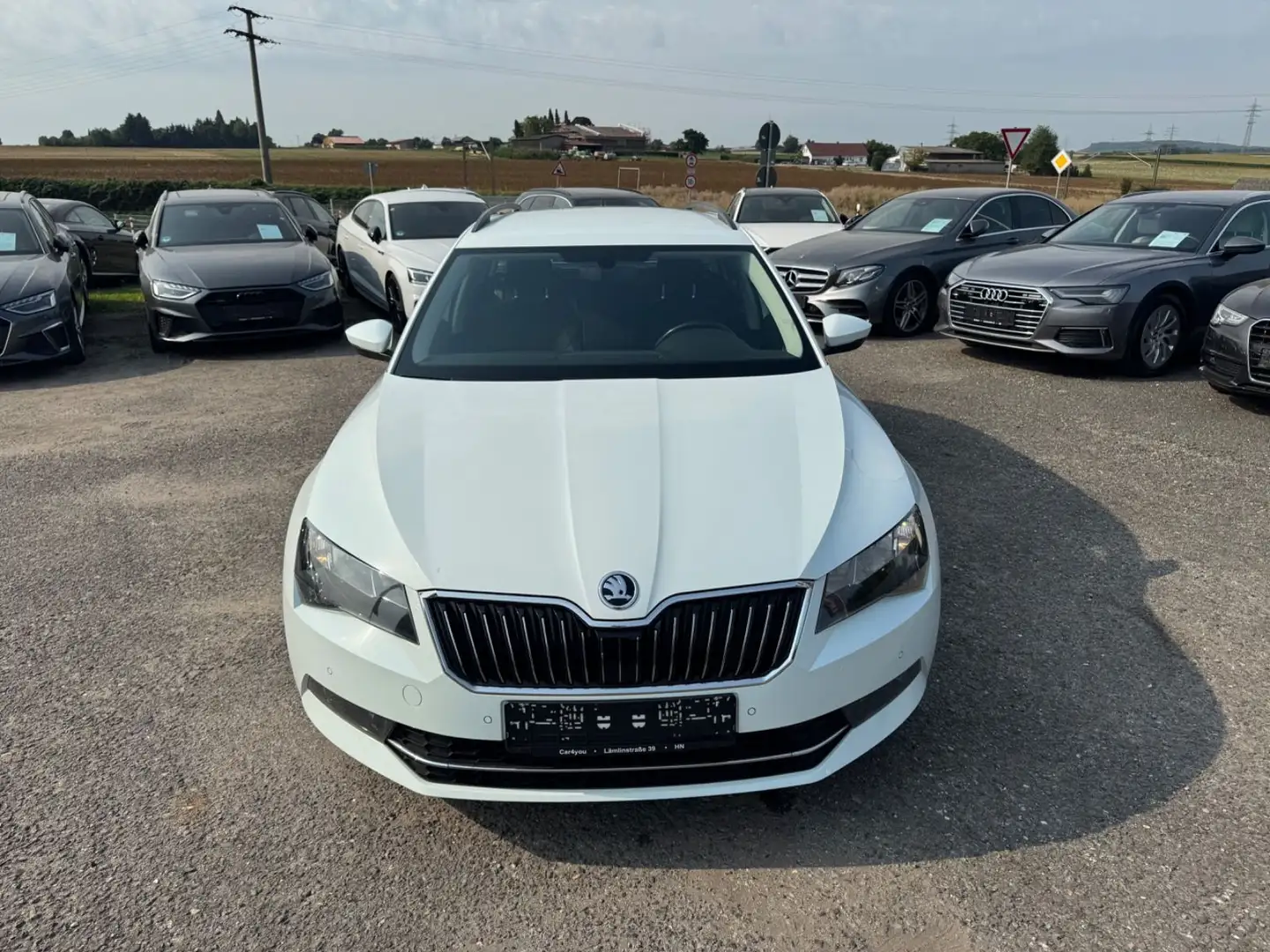 Skoda Superb Combi Ambition Navi 1.Hand SHG PDC ACC Weiß - 2