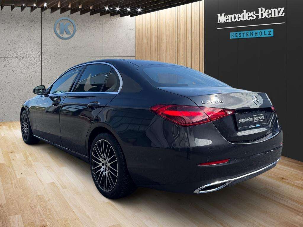 Mercedes-Benz C 220