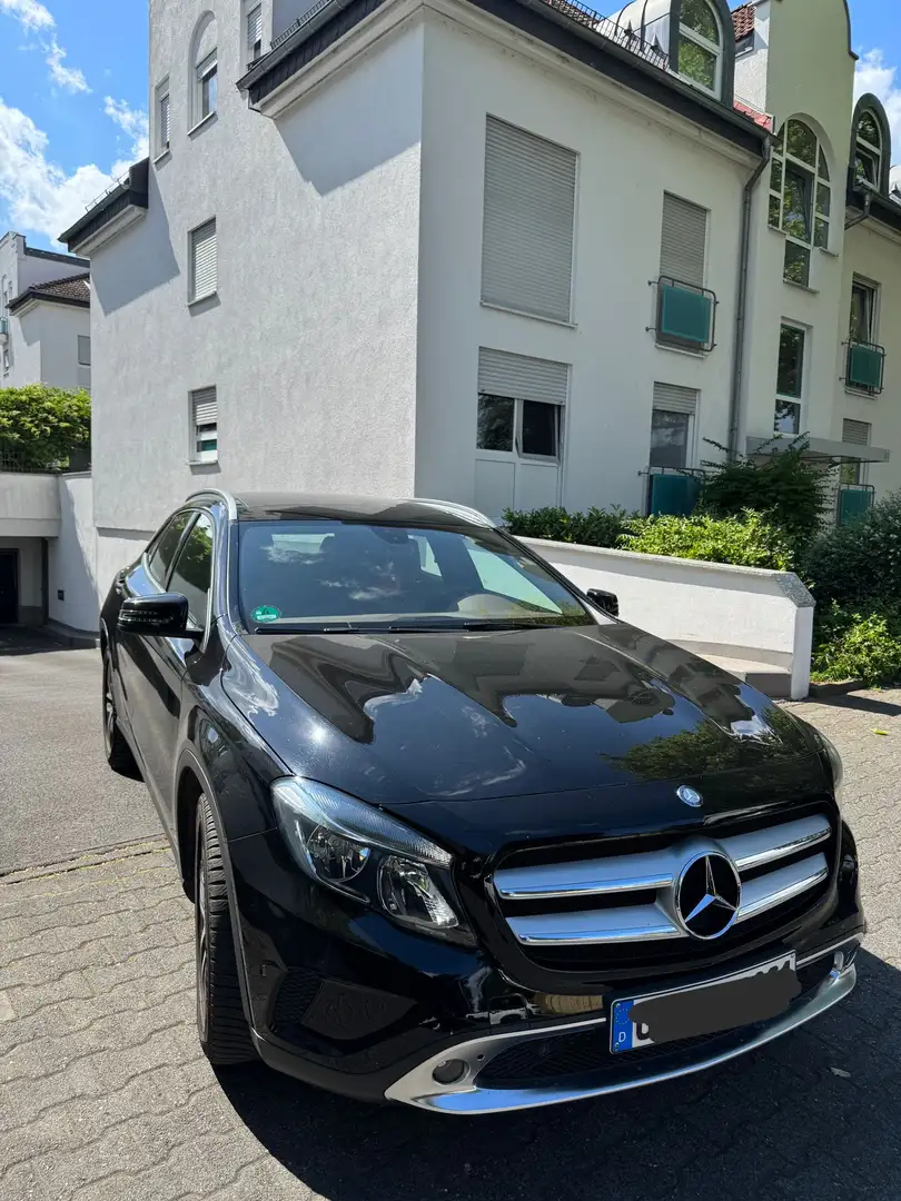 Mercedes-Benz GLA 200 GLA 200 (156.943) Schwarz - 2