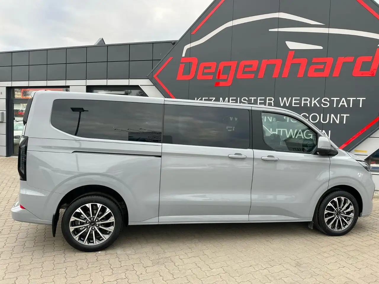 Ford Tourneo Custom 2026