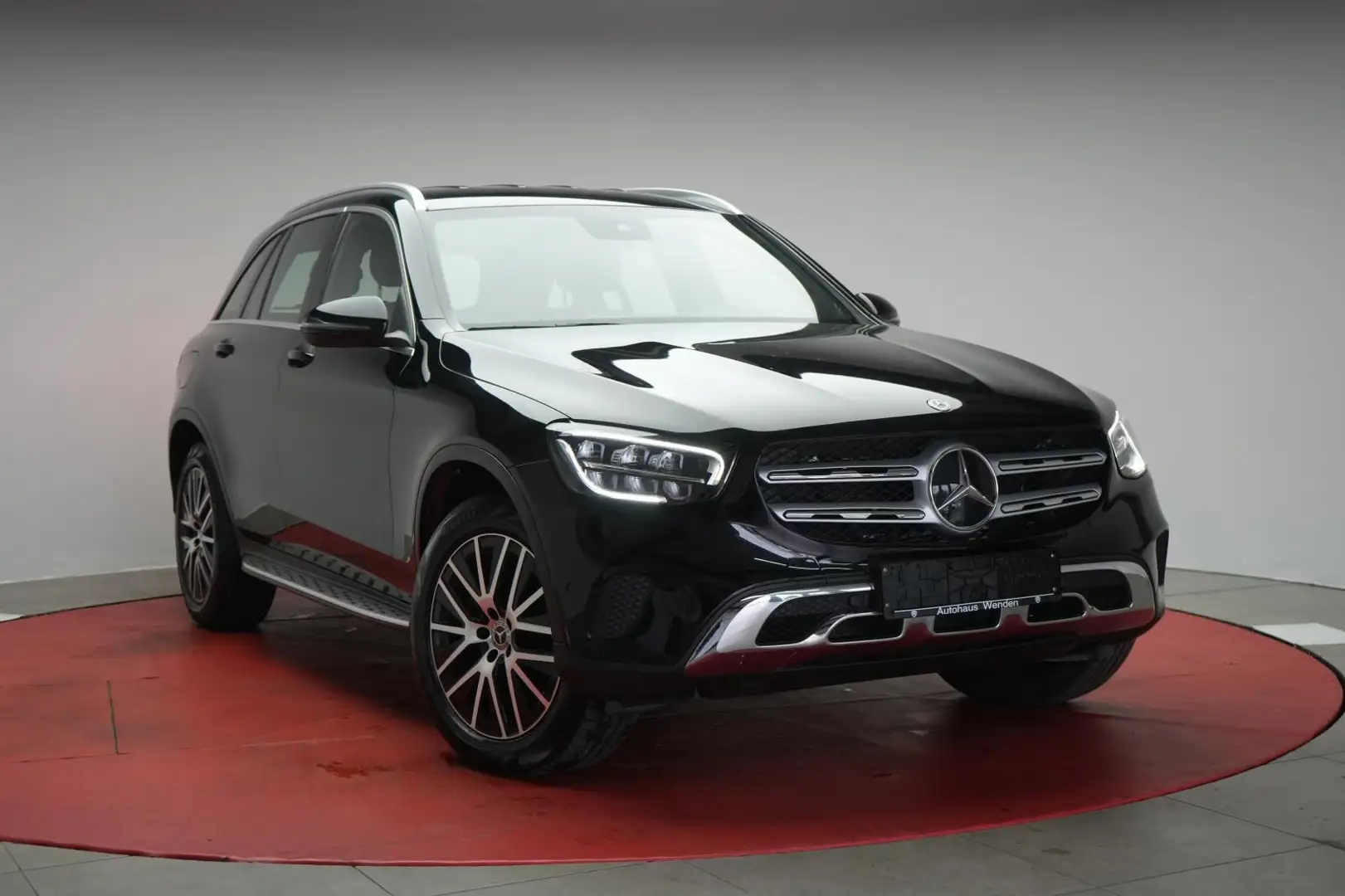 Mercedes-Benz GLC 400 d 4Matic 9G-Tronic Navi/Temp/Kamera/AHK/ Schwarz - 1