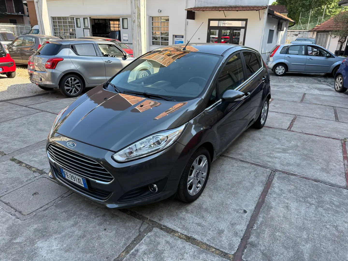 Ford Fiesta Fiesta VI 2013 5p 1.5 tdci Titanium 75cv E6 Grau - 1