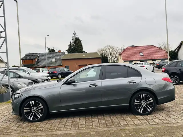 Mercedes-Benz 300 view 4