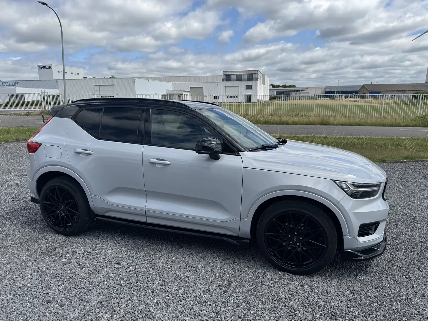 Volvo XC40 suv Geartronic R-Design sport edition Zilver - 2