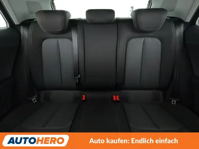 Audi Q2 view 15