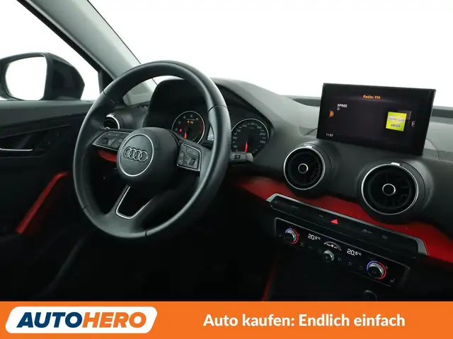 Audi Q2 view 13