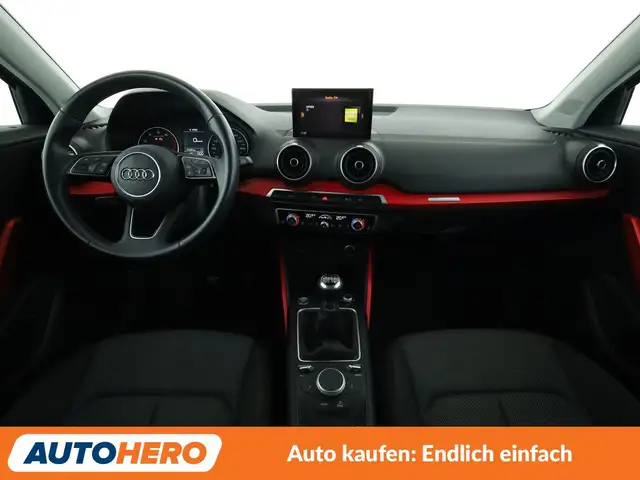 Audi Q2 view 12