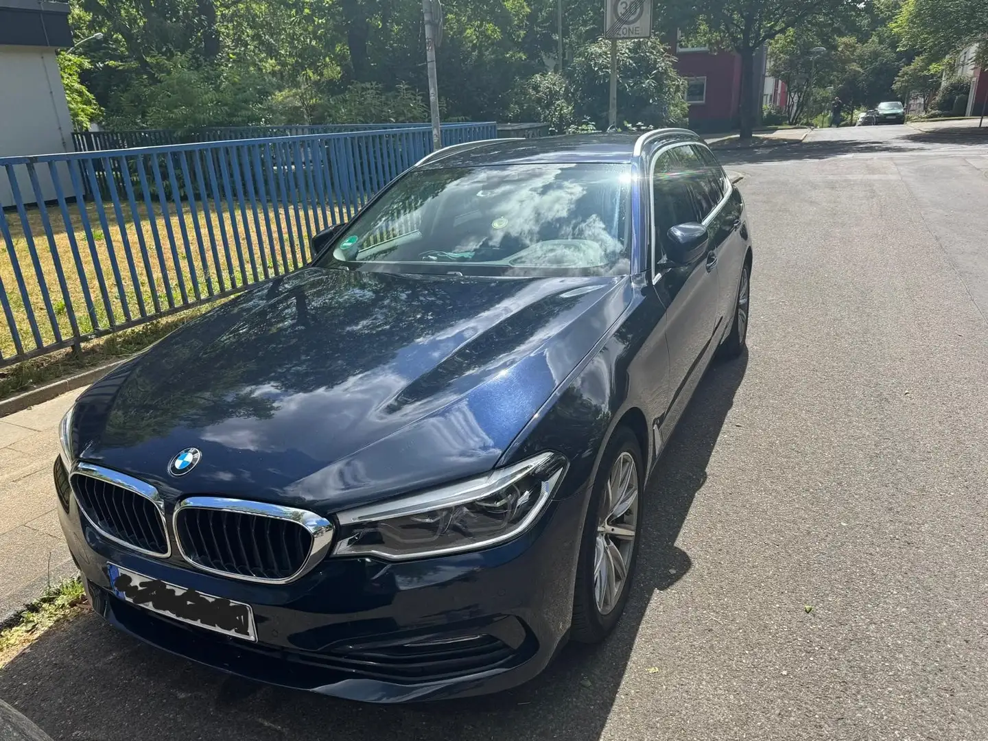 BMW 530 530d Touring Aut. Sport Line Niebieski - 1