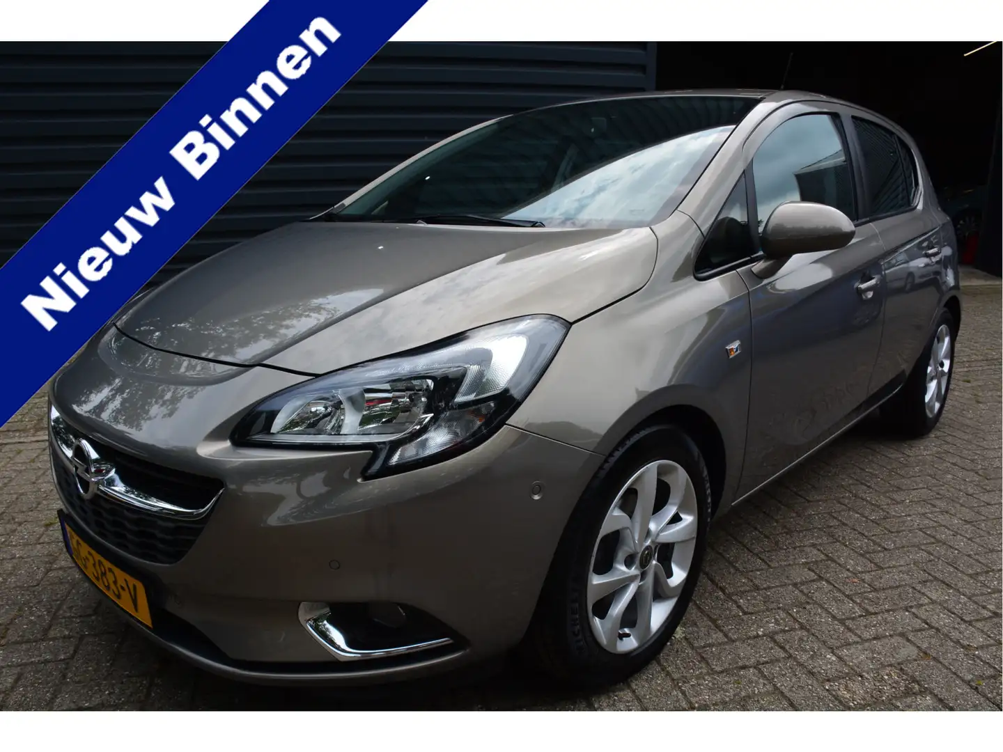 Opel Corsa 1.4 Color Edition Cruise Control Airco Trekhaak Bruin - 1