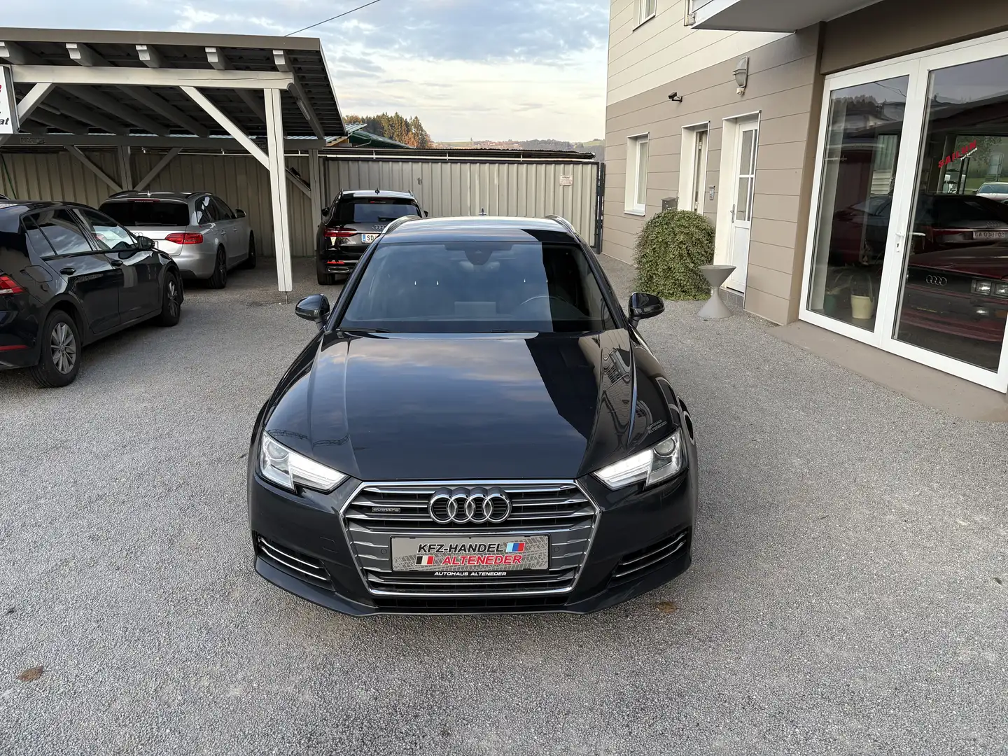 Audi A4 AV 2,0 TDI quattro Sport S-tronic *ZR NEU*NAVI* Grau - 2